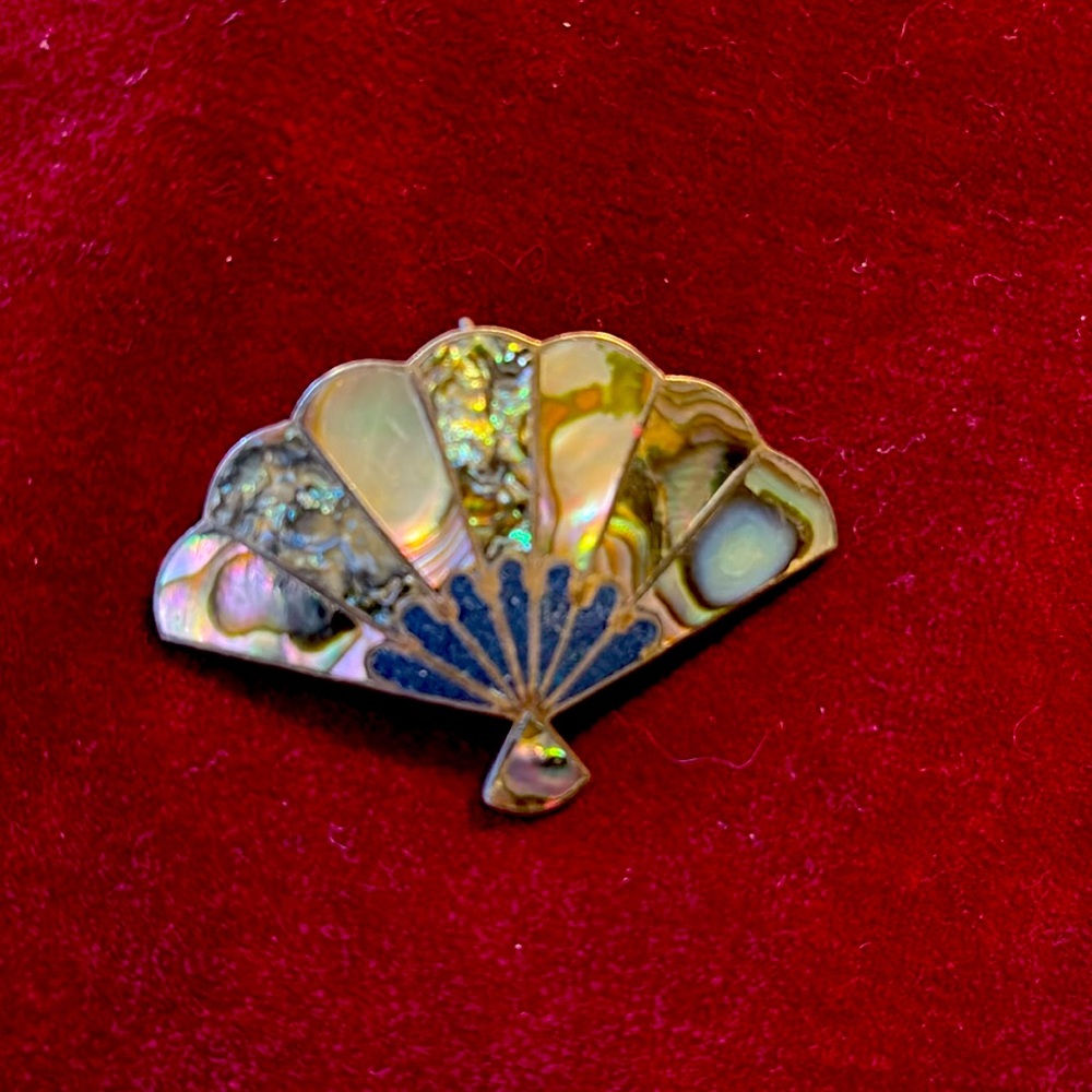 Sterling Silver Mother of Pearl Fan Brooch Vintage
